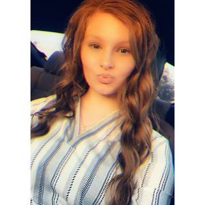 Meet your Posher, Mikayla